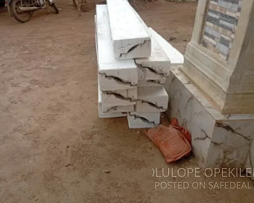 Polystyrene parapet